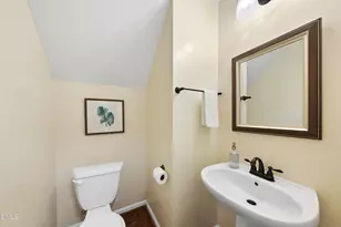 1204 Meadow Moss Ct, Raleigh, NC 27613 - Photo 6