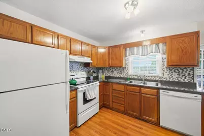 7313 Jacqueline Ln Lane, Raleigh, NC 27616 - Photo 8