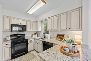3604 Willowtree Ln, Clayton, NC 27520 - Photo 14