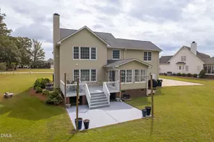 168 Tanning Ridge Dr, Dunn, NC 28334 - Photo 4