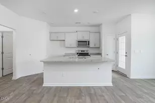 204 Moyer Dr, Graham, NC 27253 - Photo 4