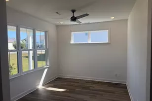 520 S Lincoln St, Benson, NC 27504 - Photo 2