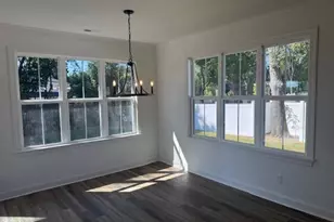 520 S Lincoln St, Benson, NC 27504 - Photo 8