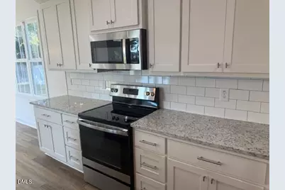 520 S Lincoln Street, Benson, NC 27504 - Photo 6