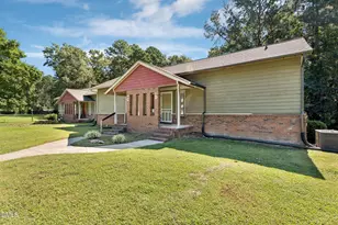 22 Carriage Circle, Louisburg, NC 27549 - Photo 2