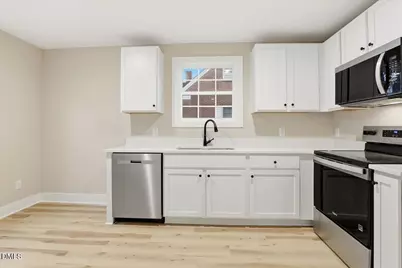 404 W James Street, La Grange, NC 28551 - Photo 6