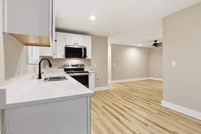 404 W James Street, La Grange, NC 28551 - Photo 8