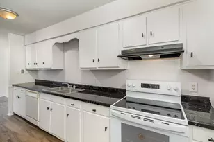 1130 Schaub Dr, Raleigh, NC 27606 - Photo 8