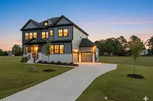 45 Scotland Dr, Youngsville, NC 27596 - Photo 2