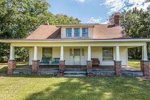 381 Royal Rd, Roseboro, NC 28382 - Photo 1