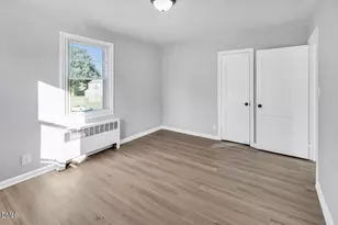 1700 Roslyn Dr, Burlington, NC 27215 - Photo 10