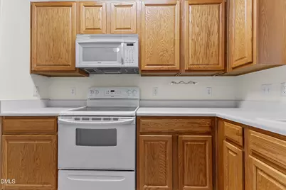 427 Eyam Hall Lane, Apex, NC 27502 - Photo 10