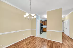 522 Weather Ridge Ln, Cary, NC 27513 - Photo 8