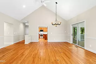 3 Peaceful Pl, Chapel Hill, NC 27517 - Photo 8
