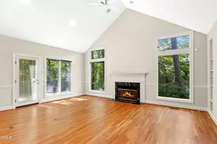 3 Peaceful Pl, Chapel Hill, NC 27517 - Photo 4