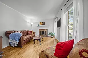 6404 Dixon Dr, Raleigh, NC 27609 - Photo 10