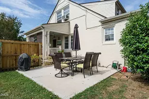 316 W Parrish Dr, Benson, NC 27504 - Photo 20