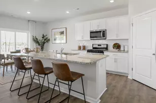 211 Pisgah St, Sanford, NC 27330 - Photo 6