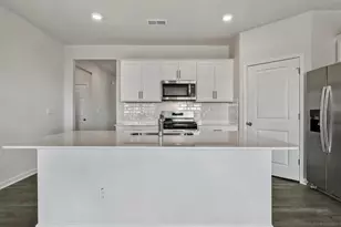 206 Pisgah St, Sanford, NC 27330 - Photo 6