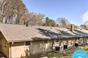 8 Shepherd Ln, Chapel Hill, NC 27514 - Photo 8