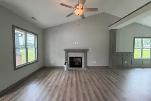 100 Lynn Ln, Selma, NC 27576 - Photo 8