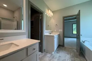 100 Lynn Ln, Selma, NC 27576 - Photo 24