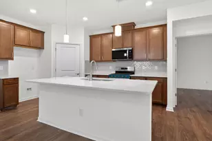 188 Prairie Wolf St, Sanford, NC 27330 - Photo 8