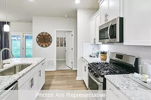 188 Prairie Wolf St, Sanford, NC 27330 - Photo 6