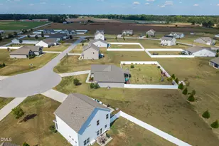 91 Charlottes Web Cir, Benson, NC 27504 - Photo 24