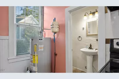 166 W Belle Street, Henderson, NC 27536 - Photo 24