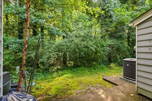 10 Hartford Ct, Durham, NC 27707 - Photo 22