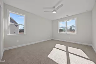 25 Diamond Crk Dr, Zebulon, NC 27597 - Photo 16