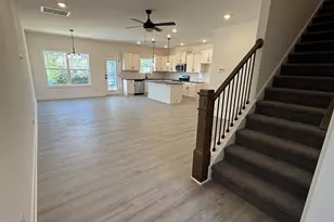 13 Joyner Pk Dr, Rocky Mount, NC 27803 - Photo 2