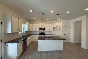 13 Joyner Park Dr, Rocky Mount, NC 27803 - Photo 6