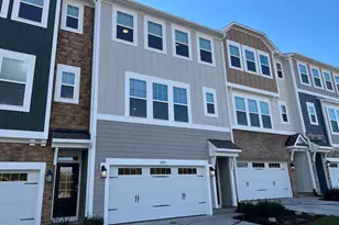 2805 Carbondale Ct, Apex, NC 27502 - Photo 2