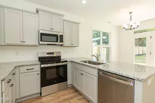 737 Grover Ln, Burlington, NC 27217 - Photo 8