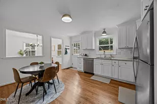5219 Knollwood Rd, Raleigh, NC 27609 - Photo 6