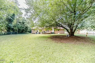 418 N Main St, Broadway, NC 27505 - Photo 2