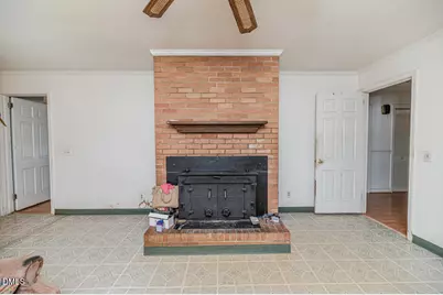 418 N Main Street, Broadway, NC 27505 - Photo 8