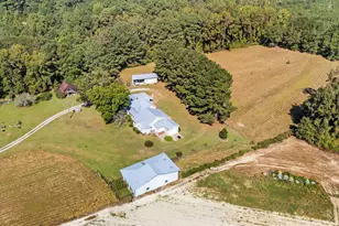 1208 Peach Orchard Rd, Four Oaks, NC 27524 - Photo 4