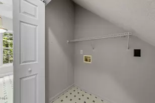 108 Tarlow Ct, Cary, NC 27513 - Photo 12