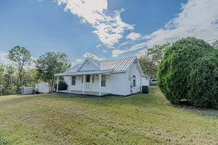 125 N Nash St, Hillsborough, NC 27278 - Photo 18