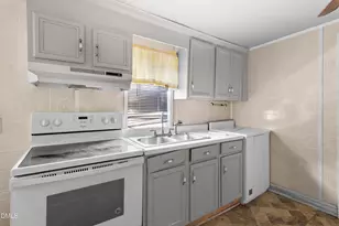 101 Doby Dr, Raeford, NC 28376 - Photo 10