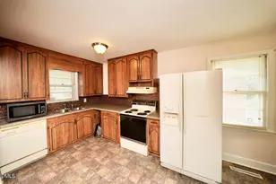 805 E Hudson Ave, Durham, NC 27704 - Photo 8