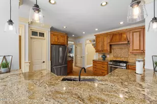 9008 Chelsea Dr, Raleigh, NC 27603 - Photo 32