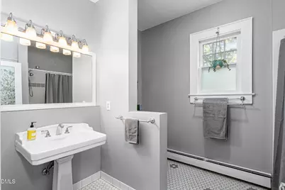 112 N Sixth Street, Mebane, NC 27302 - Photo 16