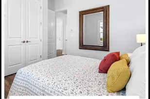 153 Abercorn Cir, Chapel Hill, NC 27516 - Photo 4