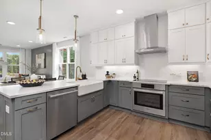 946 Steel Mill Ln, Apex, NC 27523 - Photo 2