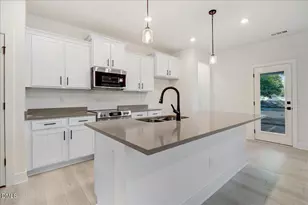 102 Brighton St, La Grange, NC 28551 - Photo 10