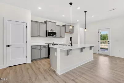102 Brighton Street, La Grange, NC 28551 - Photo 14